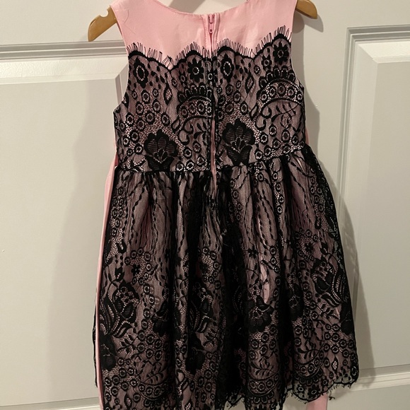 Girls fancy lace dress - pink and black - size 3 - Picture 6 of 7